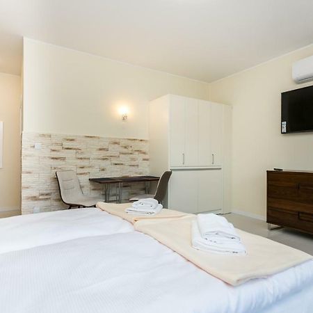Apartamenty Dom Saski 10 Minut Od Centrum Warszawy Varsovia Exterior foto