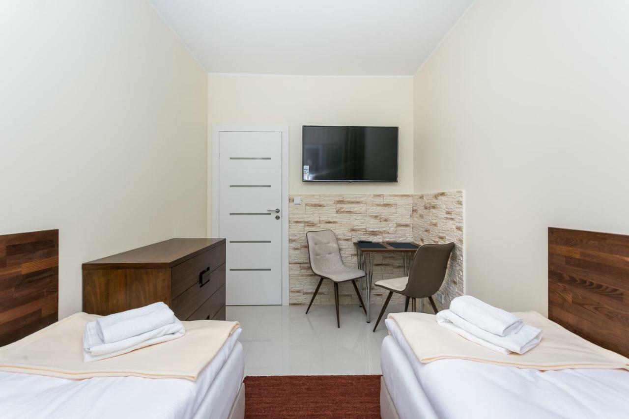 Apartamenty Dom Saski 10 Minut Od Centrum Warszawy Varsovia Exterior foto